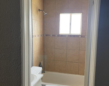 3505 Douglas - Photo Thumbnail 7
