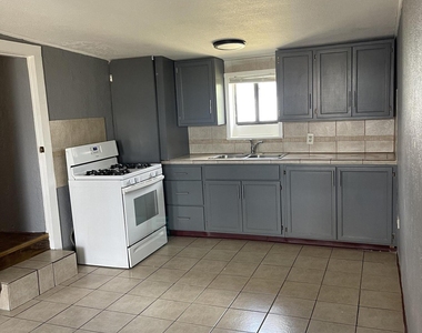 3505 Douglas - Photo Thumbnail 2