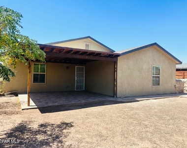 720 Villa Romero Drive - Photo Thumbnail 14