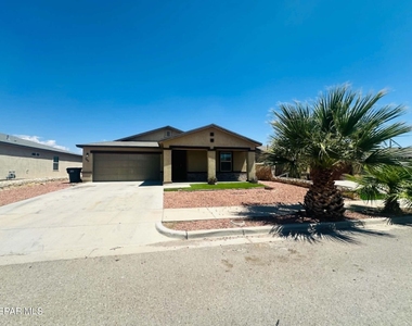 720 Villa Romero Drive - Photo Thumbnail 1