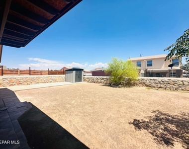 720 Villa Romero Drive - Photo Thumbnail 15