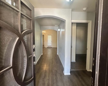 720 Villa Romero Drive - Photo Thumbnail 2