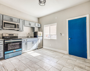 3622 Douglas Avenue - Photo Thumbnail 8