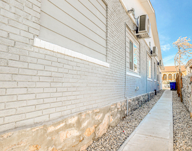 3622 Douglas Avenue - Photo Thumbnail 18