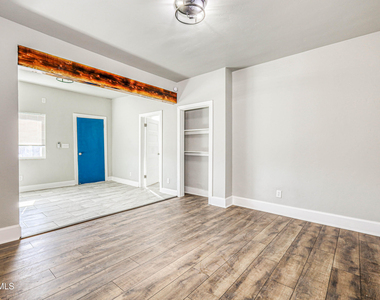 3622 Douglas Avenue - Photo Thumbnail 5