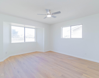 11240 Warcloud Avenue - Photo Thumbnail 27