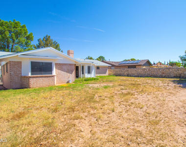 11240 Warcloud Avenue - Photo Thumbnail 39