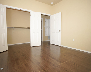 8685 N Loop Drive - Photo Thumbnail 13
