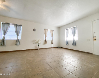 4700 Maxwell Avenue - Photo Thumbnail 3