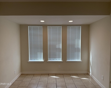 10642 Cuatro Vistas Drive - Photo Thumbnail 8