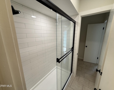 10642 Cuatro Vistas Drive - Photo Thumbnail 15