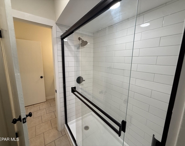 10642 Cuatro Vistas Drive - Photo Thumbnail 16