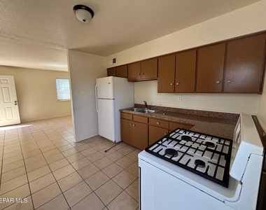 6376 Santiago Street - Photo Thumbnail 4