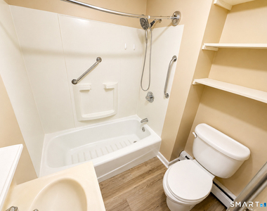 515 Park Avenue - Photo Thumbnail 7