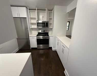 145 East 16th Street - Photo Thumbnail 3