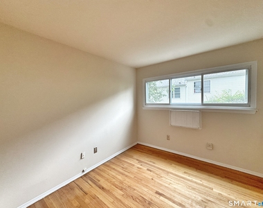24 Ferris Avenue - Photo Thumbnail 10