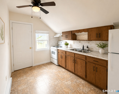 266 East Avenue - Photo Thumbnail 5
