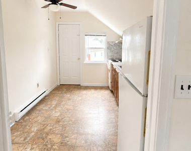 266 East Avenue - Photo Thumbnail 4