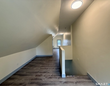 22 Hawthorne Avenue - Photo Thumbnail 19