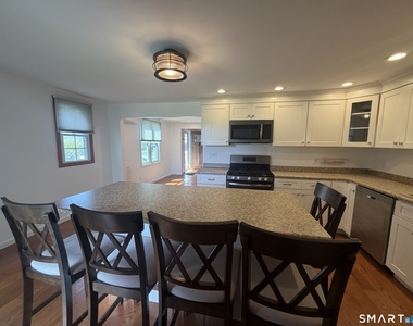 21 Stevens Street - Photo Thumbnail 8