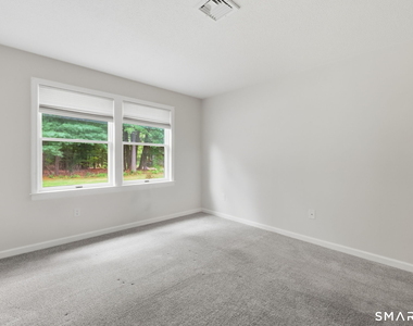 1 Concorde Way - Photo Thumbnail 12