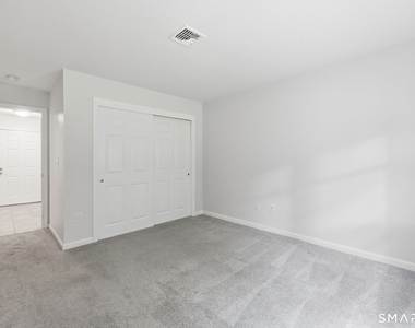 1 Concorde Way - Photo Thumbnail 13
