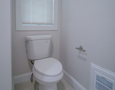 396 Chestnut Street - Photo Thumbnail 10