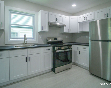 396 Chestnut Street - Photo Thumbnail 6