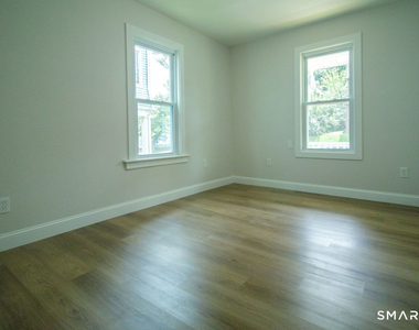 396 Chestnut Street - Photo Thumbnail 12