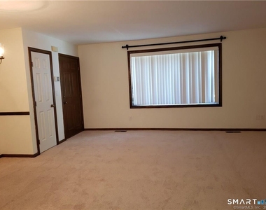 375 Glendale Avenue - Photo Thumbnail 2