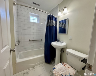 950 Lindley Street - Photo Thumbnail 11