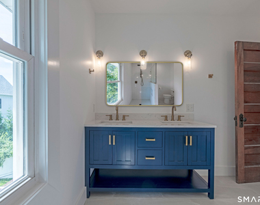 223 West Avenue - Photo Thumbnail 20