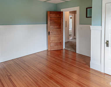 223 West Avenue - Photo Thumbnail 24