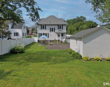 223 West Avenue - Photo Thumbnail 3