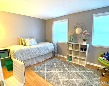 64 East Gate Lane - Photo Thumbnail 17