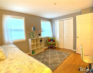 64 East Gate Lane - Photo Thumbnail 18