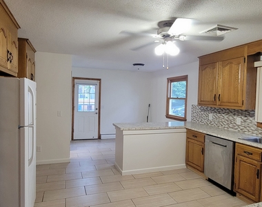 408 South Street - Photo Thumbnail 4