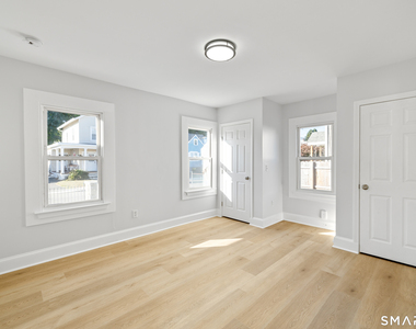 14 Plymouth Avenue - Photo Thumbnail 15