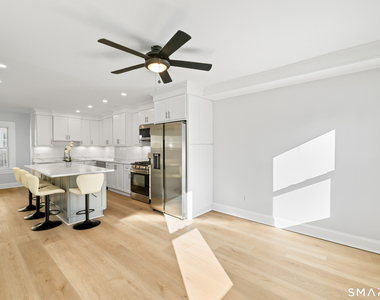 14 Plymouth Avenue - Photo Thumbnail 12