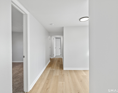 14 Plymouth Avenue - Photo Thumbnail 28