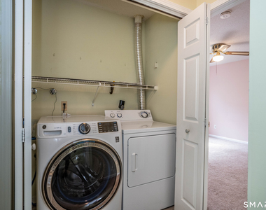 302 Briarwood Court - Photo Thumbnail 14