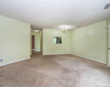 302 Briarwood Court - Photo Thumbnail 1