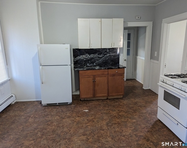 105 105 Rhodes Street - Photo Thumbnail 2