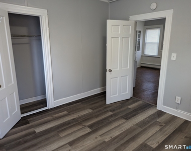 105 105 Rhodes Street - Photo Thumbnail 4