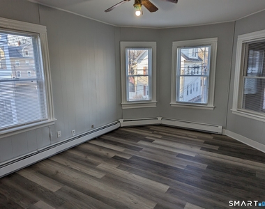 105 105 Rhodes Street - Photo Thumbnail 5