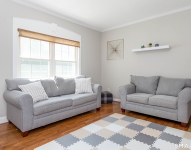 30 Hickory Hill - Photo Thumbnail 9