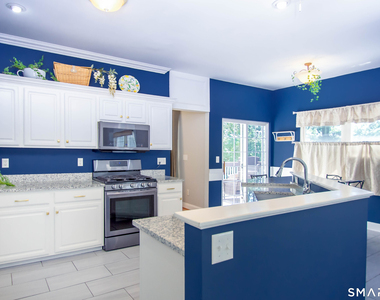 30 Hickory Hill - Photo Thumbnail 10