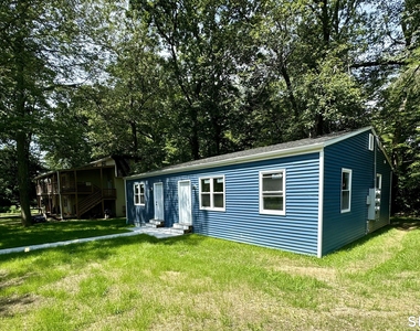 39-41 Waterbury Road - Photo Thumbnail 1