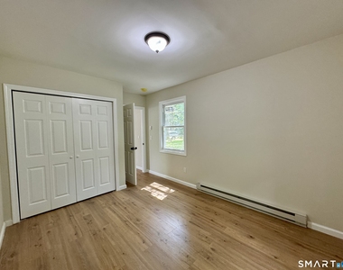 39-41 Waterbury Road - Photo Thumbnail 6