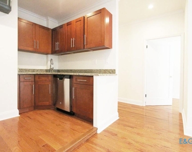 1 Bennett Avenue - Photo Thumbnail 7
